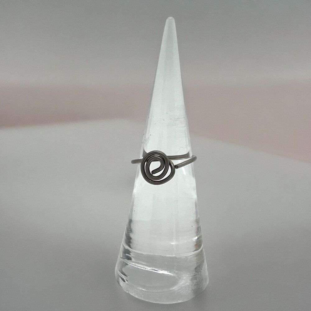 Open Celtic Knot ring - Silver Tone - Size 4